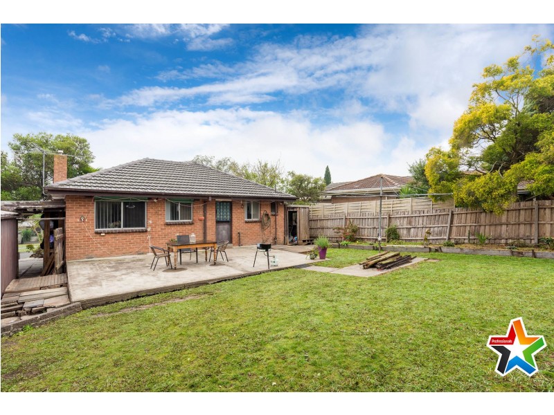 6 Monomeith Street, Mooroolbark VIC 3138