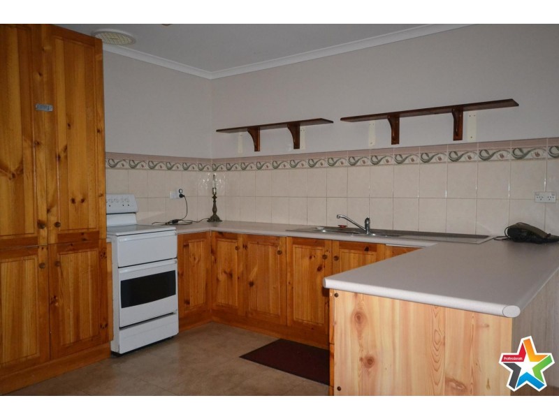 90 Brice Avenue, Mooroolbark VIC 3138