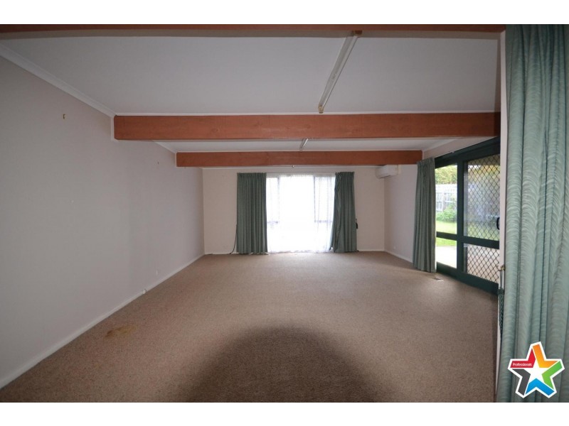 90 Brice Avenue, Mooroolbark VIC 3138