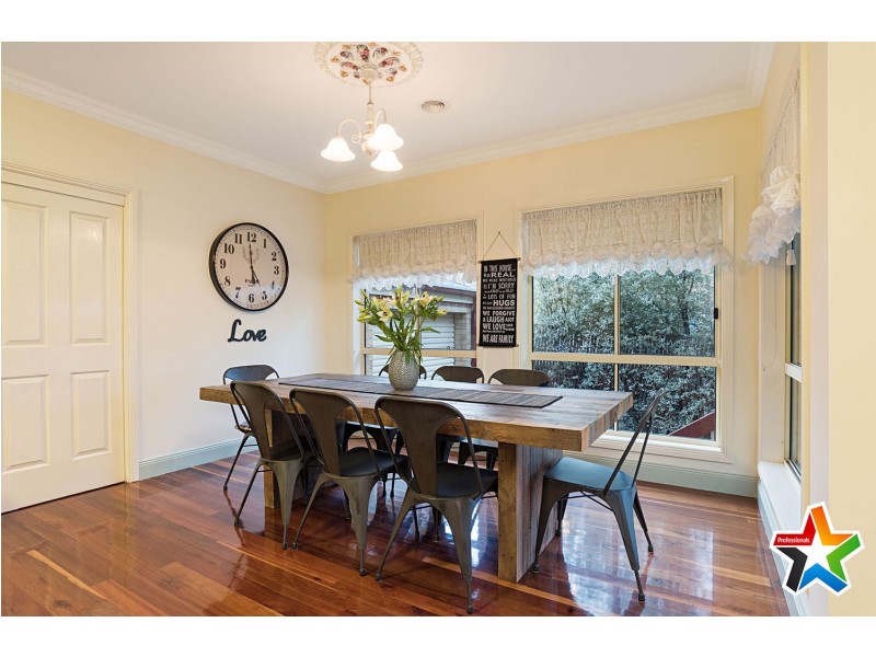 20 Olinda Park Rise, Lilydale VIC 3140