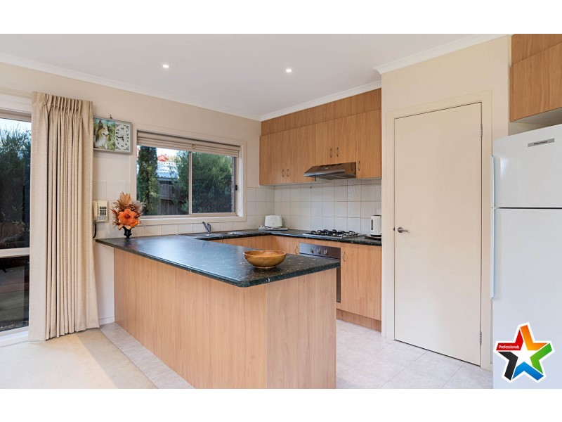 4 Williams Road, Mooroolbark VIC 3138