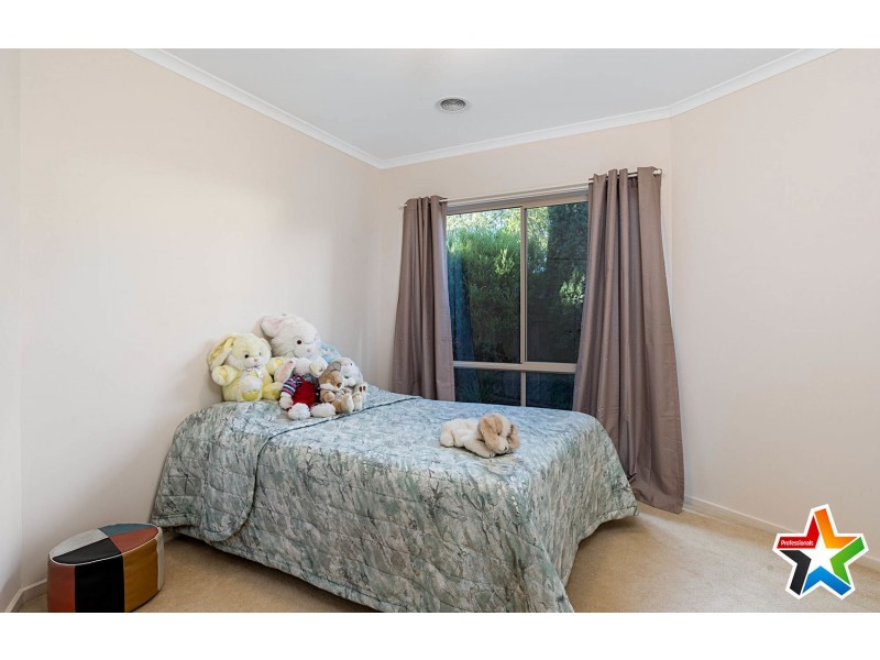 4 Williams Road, Mooroolbark VIC 3138