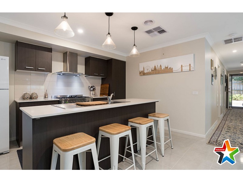 25A Taronga Crescent, Croydon VIC 3136