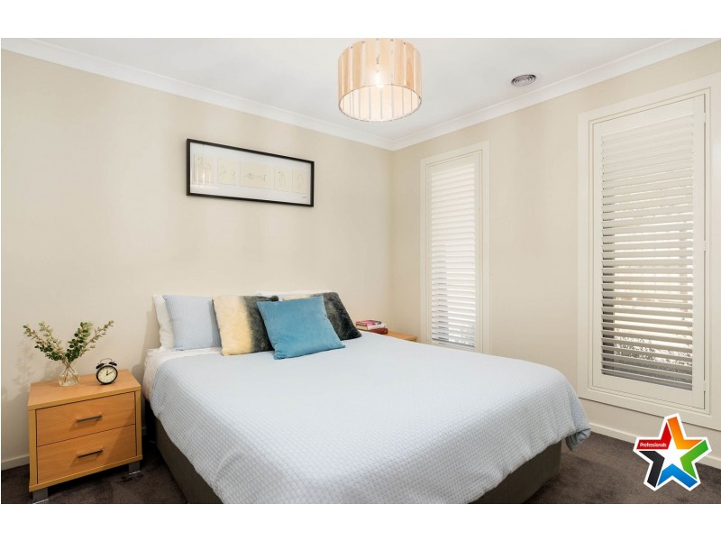 25A Taronga Crescent, Croydon VIC 3136