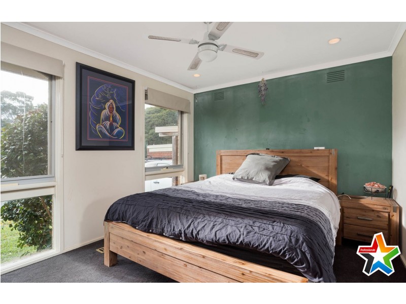 30 David Drive, Mooroolbark VIC 3138