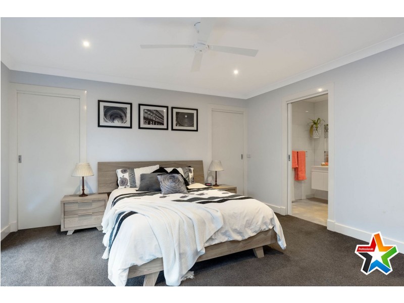 20 Edward Road, Wandin North VIC 3139