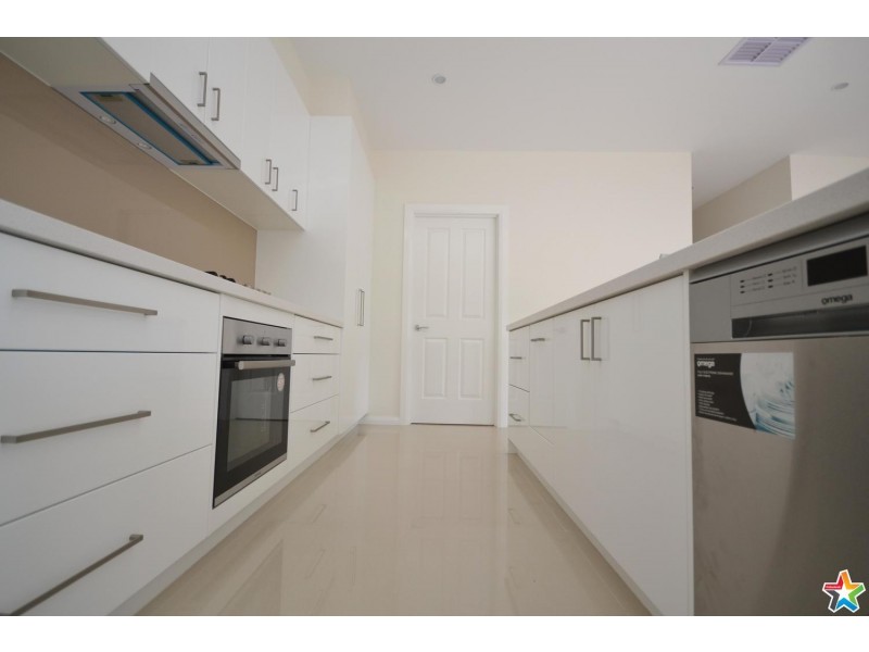 30A Zina Grove, Mooroolbark VIC 3138