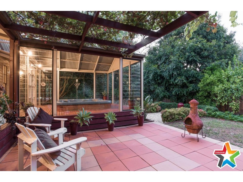 22 Montrose Road, Montrose VIC 3765