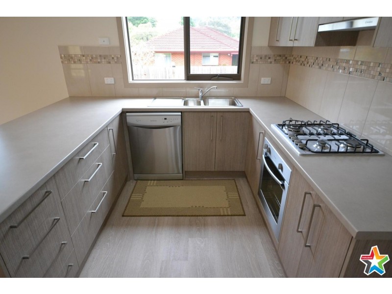 2/5 Alex Court, Mooroolbark VIC 3138