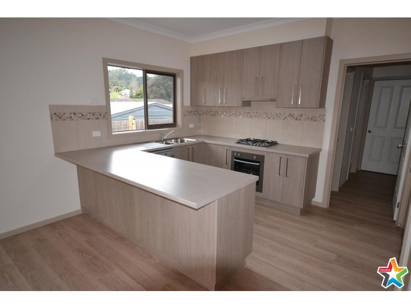 2/5 Alex Court, Mooroolbark VIC 3138