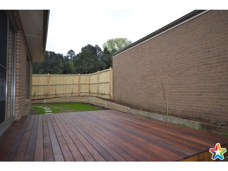 2/5 Alex Court, Mooroolbark VIC 3138