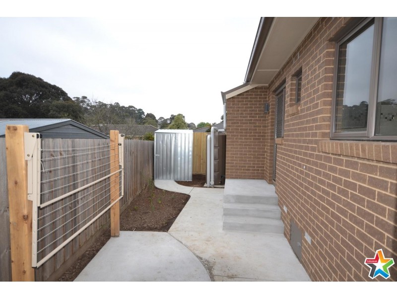 2/5 Alex Court, Mooroolbark VIC 3138