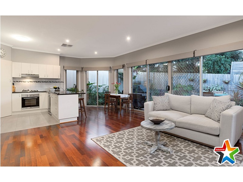 9a Lansell Road, Mooroolbark VIC 3138