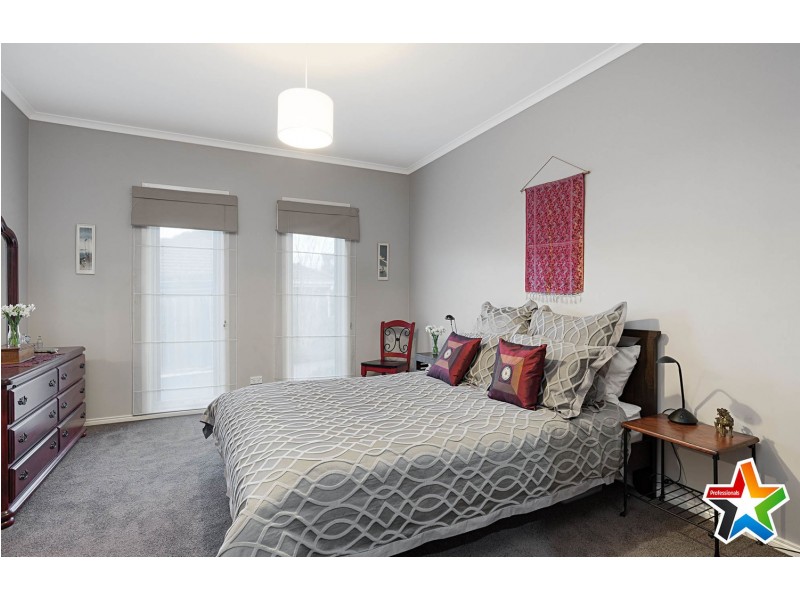 9a Lansell Road, Mooroolbark VIC 3138