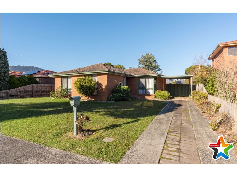 11 Paramount Avenue, Kilsyth VIC 3137