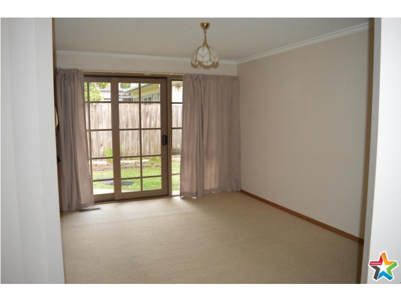 2/80 Mt Dandenong Road, Ringwood VIC 3134