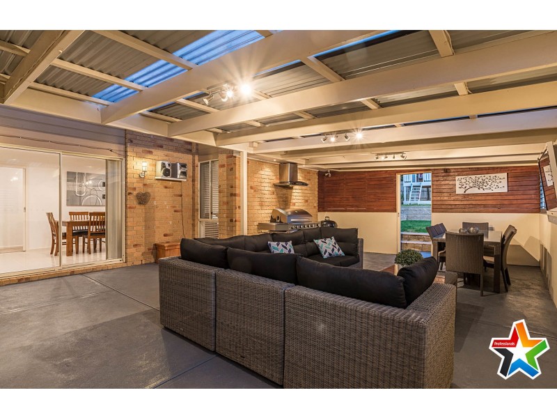 20 Charlwood Drive, Mooroolbark VIC 3138