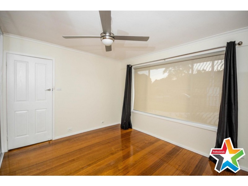 15 Croydondale Drive, Mooroolbark VIC 3138