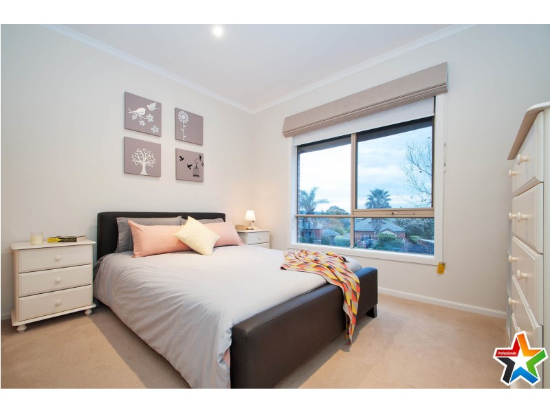 1/4 Alexandra Road, Lilydale VIC 3140