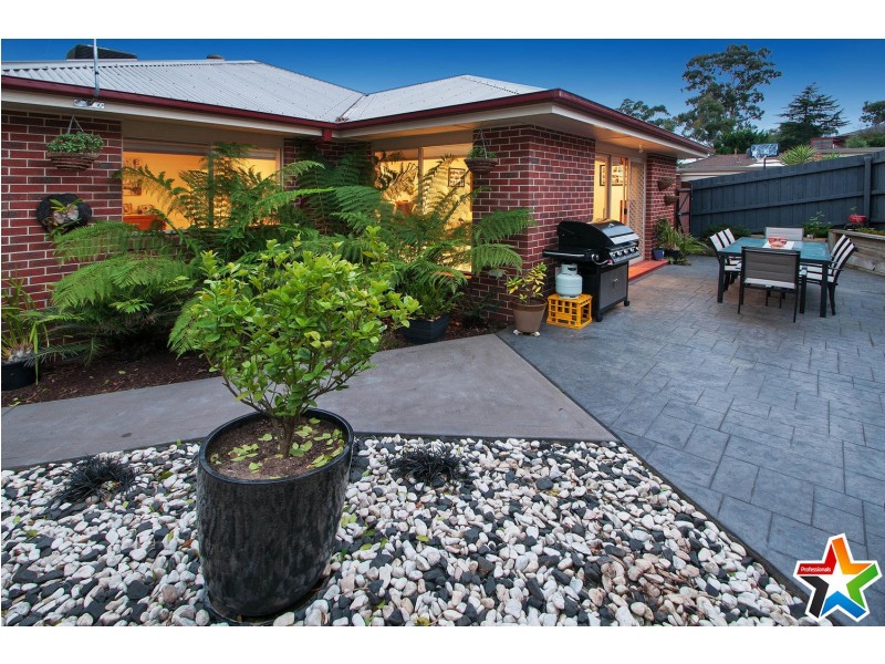 1/4 Alexandra Road, Lilydale VIC 3140