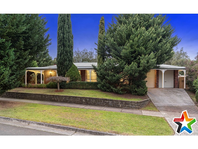 11 Drysdale Place, Mooroolbark VIC 3138