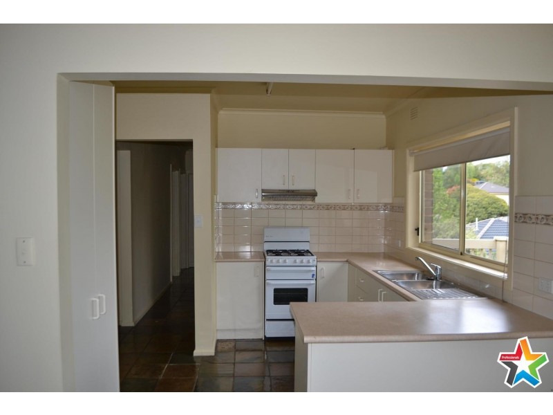 1/19 Newman Road, Mooroolbark VIC 3138