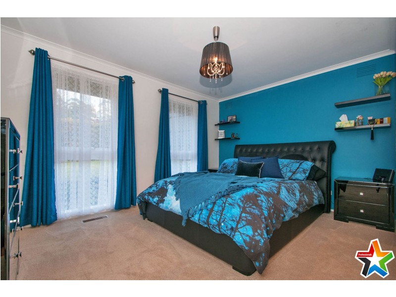 72 Lancaster Road, Mooroolbark VIC 3138