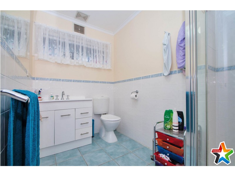 72 Lancaster Road, Mooroolbark VIC 3138