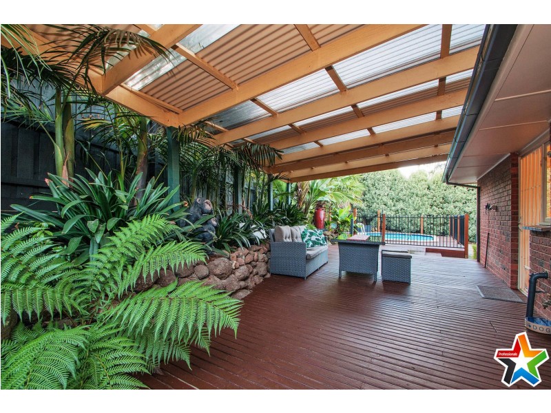 72 Lancaster Road, Mooroolbark VIC 3138