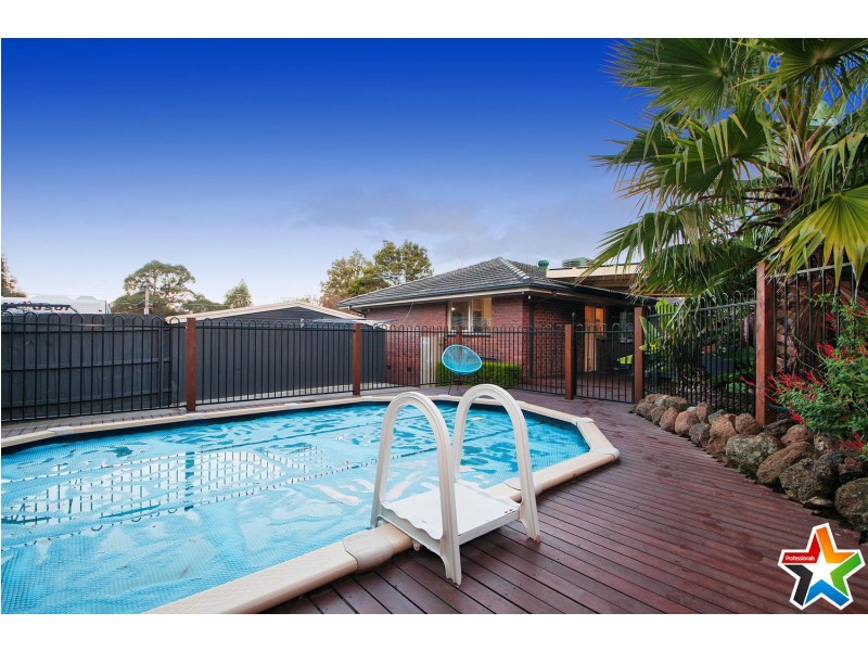 72 Lancaster Road, Mooroolbark VIC 3138