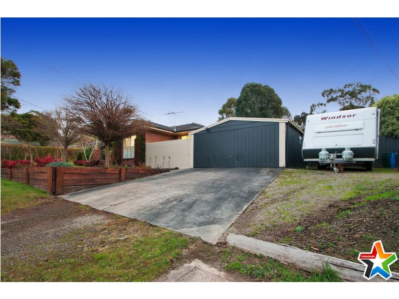 72 Lancaster Road, Mooroolbark VIC 3138