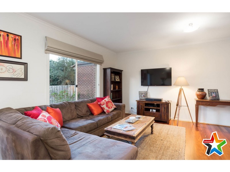 8/29 Karingal Street, Croydon North VIC 3136