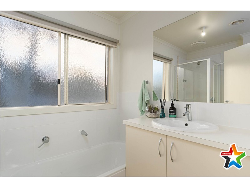 8/29 Karingal Street, Croydon North VIC 3136