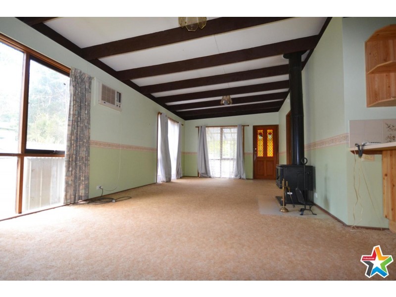 10 Junction Road, Mount Evelyn VIC 3796