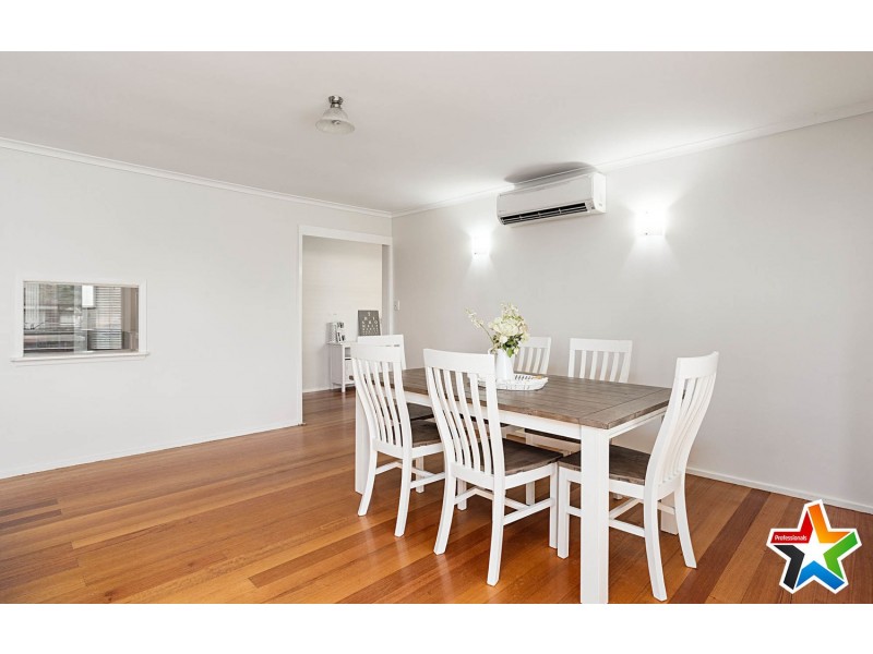 13 Geoffrey Drive, Kilsyth VIC 3137