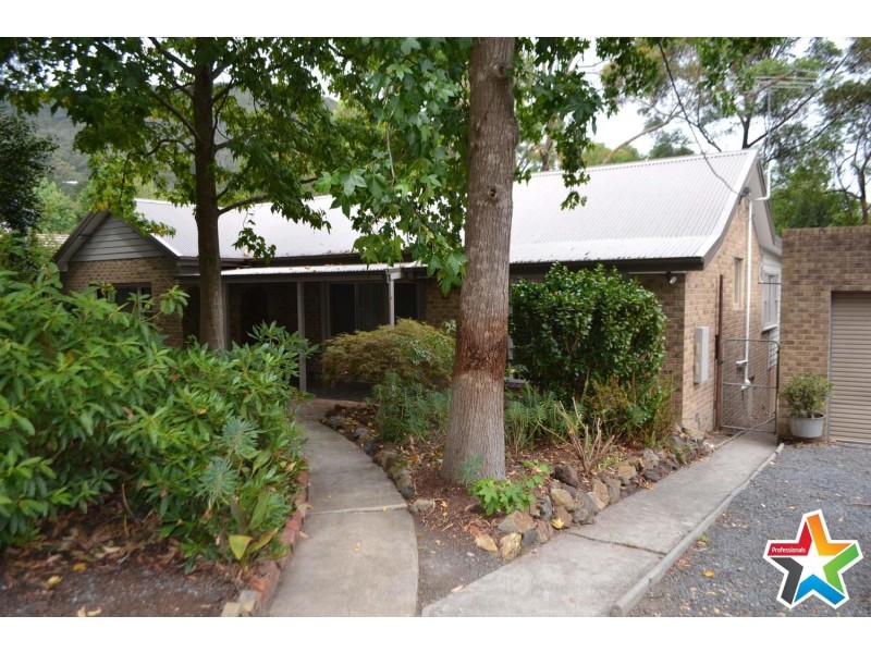 976  Mount Dandenong Tourist Road, Montrose VIC 3765