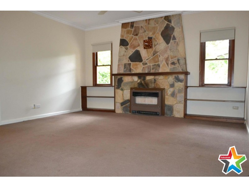 976  Mount Dandenong Tourist Road, Montrose VIC 3765