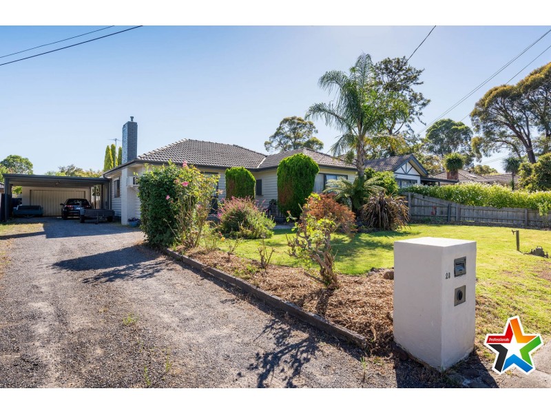 28 Diane Crescent, Mooroolbark VIC 3138