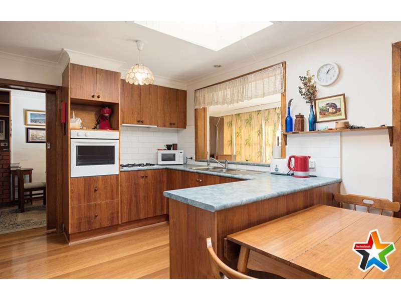 3 Williams Road, Mooroolbark VIC 3138