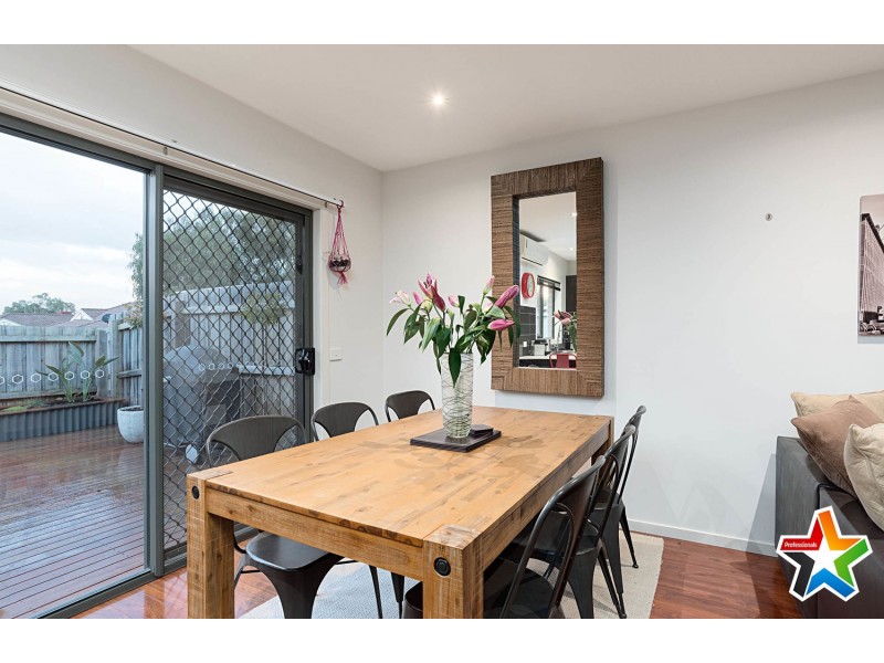 6/8 Karingal Street, Croydon North VIC 3136