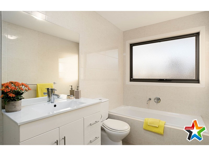 6/8 Karingal Street, Croydon North VIC 3136