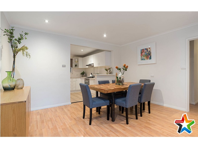 7 Holmes Road, Mooroolbark VIC 3138