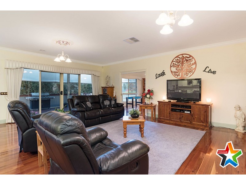 20 Olinda Park Rise, Lilydale VIC 3140