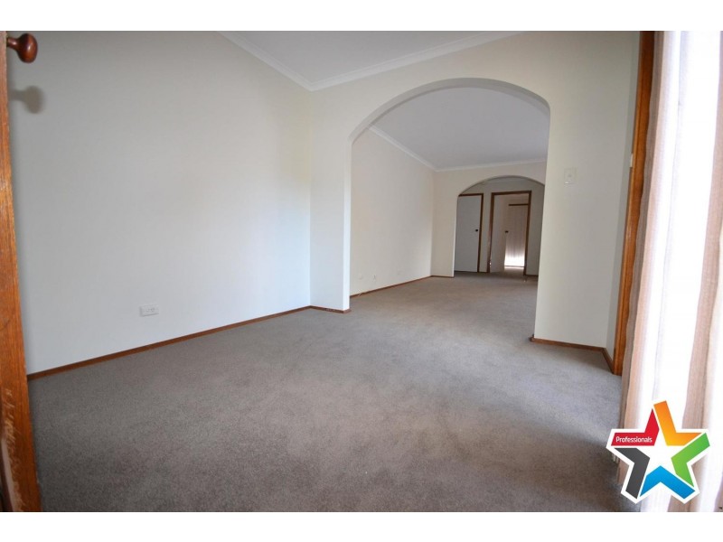 7 Highland Avenue, Croydon VIC 3136