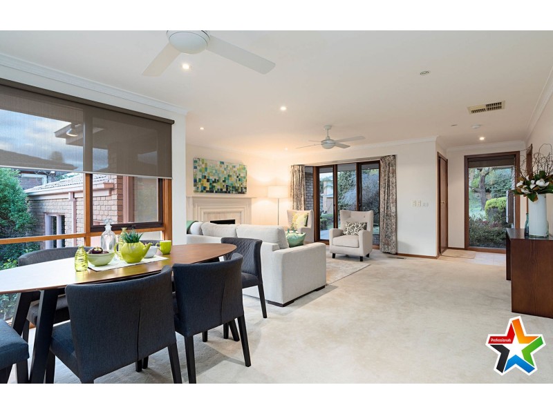 44 Kirkford Drive, Mooroolbark VIC 3138