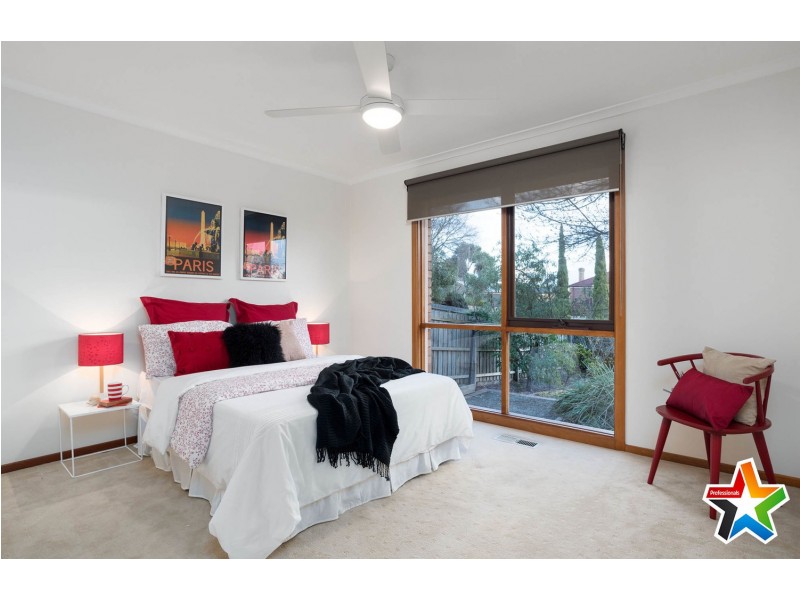 44 Kirkford Drive, Mooroolbark VIC 3138