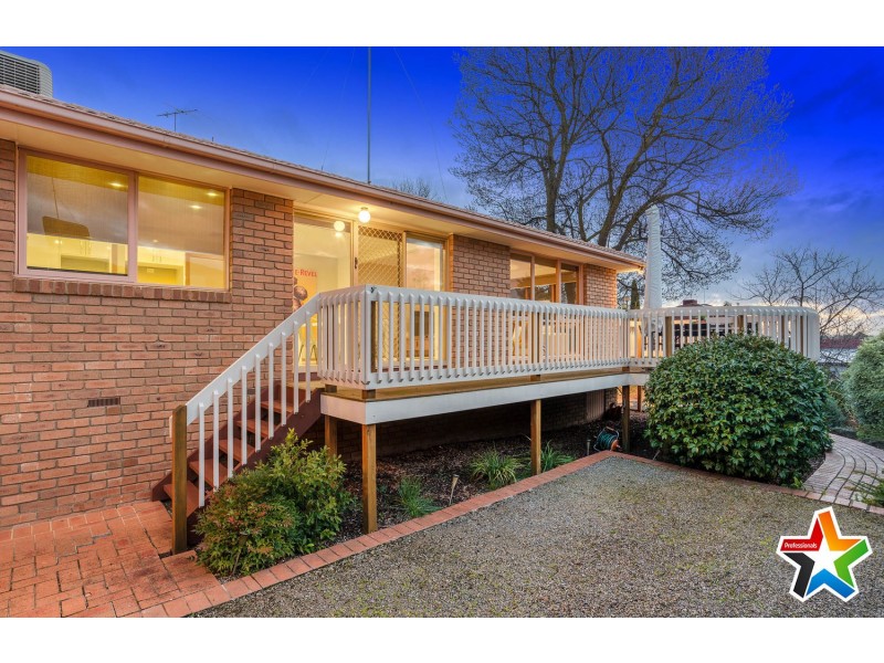 44 Kirkford Drive, Mooroolbark VIC 3138