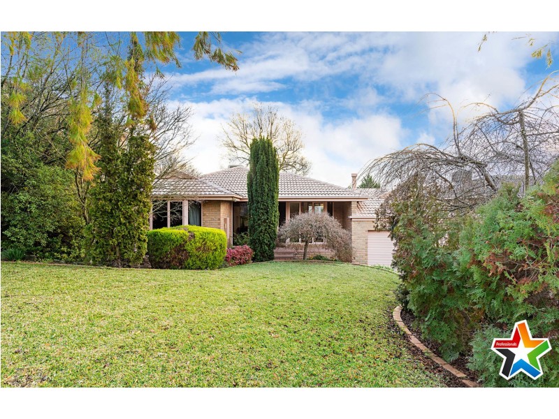44 Kirkford Drive, Mooroolbark VIC 3138
