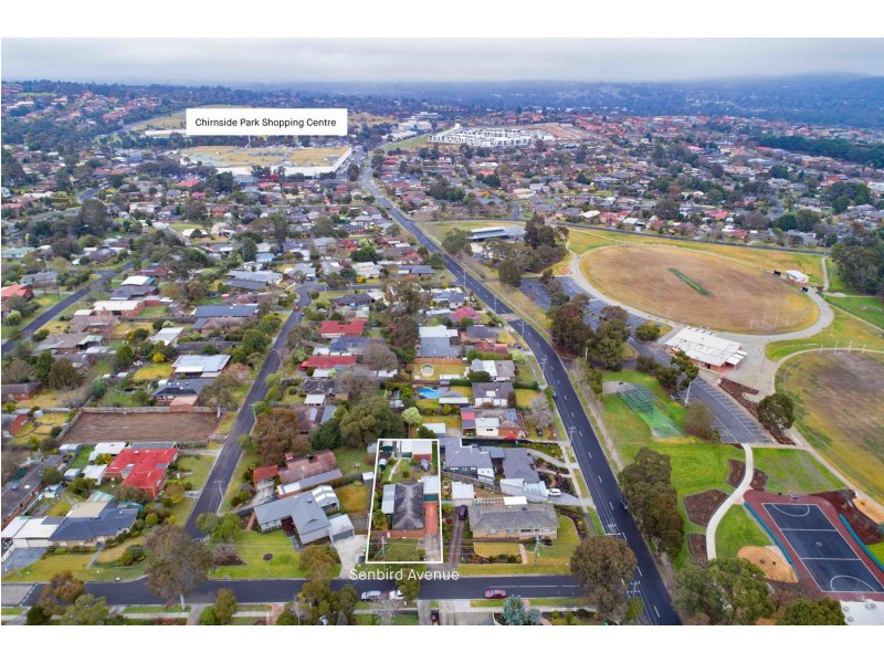 28 Songbird Avenue, Chirnside Park VIC 3116