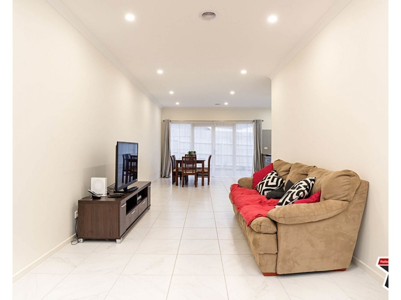 4 Nolan Avenue, Mooroolbark VIC 3138